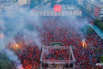 Leleče se za mrtvima, a Crna Gora je vječna Leleče se za mrtvima, a Crna Gora je vječna