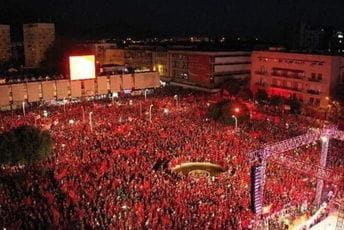 Odgođena patriotska kolona u Nikšiću Odgođena patriotska kolona u Nikšiću