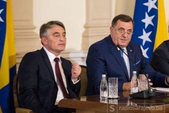 Komšić zatražio da Predsjedništvo BiH razmatra priznanje Kosova Komšić zatražio da Predsjedništvo BiH razmatra priznanje Kosova