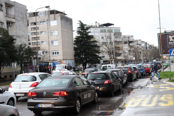 U Crnoj Gori najpopularniji ''Njemci'', vozila u prosjeku stara 16 godina U Crnoj Gori najpopularniji ''Njemci'', vozila u prosjeku stara 16 godina