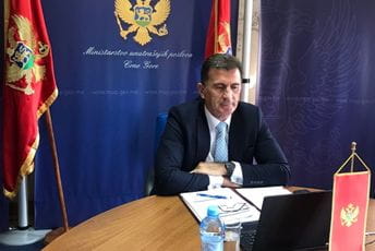 Pejanović: Crna Gora posvećena jačanju otpornosti društva na pojave nasilnog ekstremizma Pejanović: Crna Gora posvećena jačanju otpornosti društva na pojave nasilnog ekstremizma