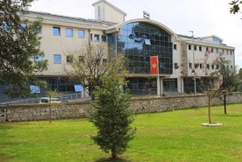 Ministarstvo uputilo dopis: Osnovne i srednje škole u Podgorici i Zeti nastavu u popodnevnoj smjeni da organizuju online