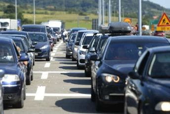 Crnogorci najviše koriste automobile, najmanje vozove Crnogorci najviše koriste automobile, najmanje vozove