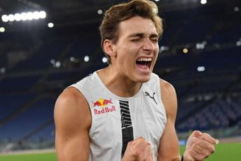 Čudo u Rimu: Svjetski rekord za istoriju, nevjerovatni Šveđanin srušio legndarnog Bobku! Čudo u Rimu: Svjetski rekord za istoriju, nevjerovatni Šveđanin srušio legndarnog Bobku!