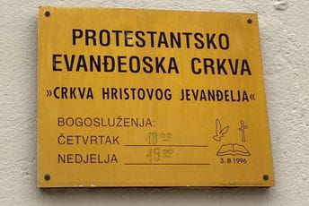 Delegacija Ministarstva za ljudska i manjinska prava posjetila crkvu Hristovog jevanđelja Delegacija Ministarstva za ljudska i manjinska prava posjetila crkvu Hristovog jevanđelja