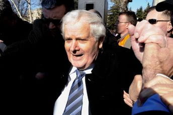 Fikretu Abdiću produžen pritvor za dva mjeseca Fikretu Abdiću produžen pritvor za dva mjeseca