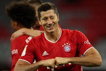 Mašinerija ne staje: Bajern pregazio Šalke! Mašinerija ne staje: Bajern pregazio Šalke!