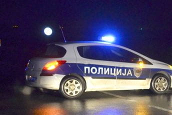 Teška saobraćajna nesreća na auto-putu kod beogradskog aerodroma, ima žrtava Teška saobraćajna nesreća na auto-putu kod beogradskog aerodroma, ima žrtava