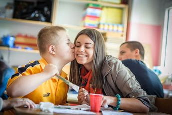 Budući nastavnici da podrže obrazovanje učenika sa smetnjama u razviju u toku pandemije Budući nastavnici da podrže obrazovanje učenika sa smetnjama u razviju u toku pandemije