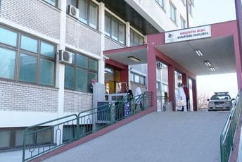 U nikšićkoj bolnici 10 životno ugroženih covid pacijenata U nikšićkoj bolnici 10 životno ugroženih covid pacijenata