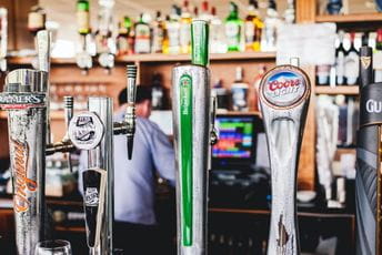 Irska otvara pabove širom zemlje Irska otvara pabove širom zemlje