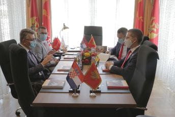 Bečić: Nećemo zbog mandata dijeliti građane Bečić: Nećemo zbog mandata dijeliti građane