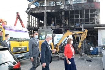 Vlada, Glavni grad i Privredna komora će pomoći kompanije čiji su objekti izgorjeli na Karabuškom polju Vlada, Glavni grad i Privredna komora će pomoći kompanije čiji su objekti izgorjeli na Karabuškom polju