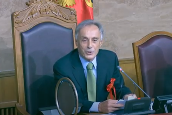 Lekić sa ambasadorom BiH: Potrebno raditi na daljem unapređenju međuparlamentarne saradnje Lekić sa ambasadorom BiH: Potrebno raditi na daljem unapređenju međuparlamentarne saradnje