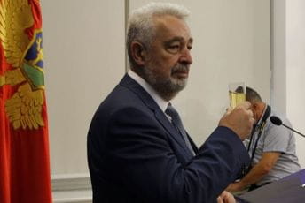 Krivokapić: Svaki građanin Crne Gore važan koliko i njen predsjednik Krivokapić: Svaki građanin Crne Gore važan koliko i njen predsjednik