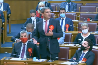 Ibrahimović: Počele unutrastranačke konsultacije o pozivu za ulazak u novu vladu Ibrahimović: Počele unutrastranačke konsultacije o pozivu za ulazak u novu vladu