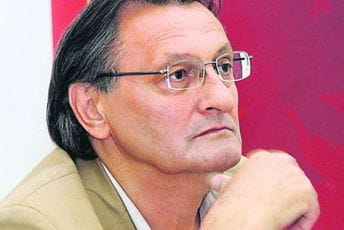 Perović: SPC pod Ostrogom potvrdila da se bavi politikom Perović: SPC pod Ostrogom potvrdila da se bavi politikom