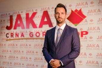 Đurović: SDP neće biti dio nove vlasti u Tivtu, ali će dati manjinskoj upravi podršku za konstituisanje Đurović: SDP neće biti dio nove vlasti u Tivtu, ali će dati manjinskoj upravi podršku za konstituisanje