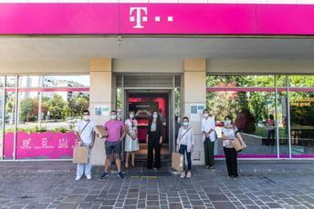 Revolucionarni Samsung Galaxy Z Flip otišao u Herceg Novi Revolucionarni Samsung Galaxy Z Flip otišao u Herceg Novi