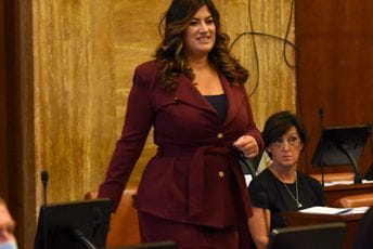 Političarka iz Vučićeve stranke Hrvate nazvala “trajno oboljelom nacijom” Političarka iz Vučićeve stranke Hrvate nazvala “trajno oboljelom nacijom”