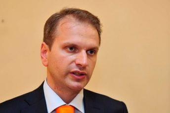 Perić: Vlada ispustila priliku za radikalan raskid sa praksama prethodne vlasti Perić: Vlada ispustila priliku za radikalan raskid sa praksama prethodne vlasti