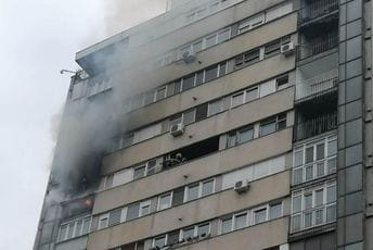 Beograd: Ugašen požar u stanu na 11. spratu zgrade Beograd: Ugašen požar u stanu na 11. spratu zgrade