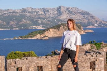 BBC urednik ocjenjuje obalu oko tvrđave Mogren jednim od najljepših mjesta na svijetu! BBC urednik ocjenjuje obalu oko tvrđave Mogren jednim od najljepših mjesta na svijetu!