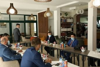 Abazović - Fejzić: Graditi mostove pomirenja za građansku i evropsku Crnu Goru Abazović - Fejzić: Graditi mostove pomirenja za građansku i evropsku Crnu Goru