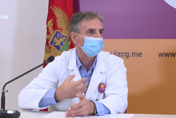 Mugoša: Mjere donosimo na osnovu činjenica, najveći rizik restorani, kafići, vjerski obredi... Mugoša: Mjere donosimo na osnovu činjenica, najveći rizik restorani, kafići, vjerski obredi...