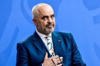 Edi Rama razgovarao sa Đeljošajem u Tuzima Edi Rama razgovarao sa Đeljošajem u Tuzima