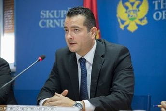 Vuksanović: Vjerujem da ćete se zalagati za prava svih nacionalnih manjina Vuksanović: Vjerujem da ćete se zalagati za prava svih nacionalnih manjina