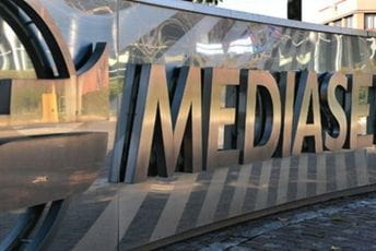 Berluskoni preraspoređuje novinare Berluskoni preraspoređuje novinare