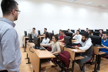 Za specijalističke studije na UCG se prijavilo 888 kandidata Za specijalističke studije na UCG se prijavilo 888 kandidata