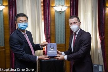 Bečić se sastao sa Liu Đinom Bečić se sastao sa Liu Đinom