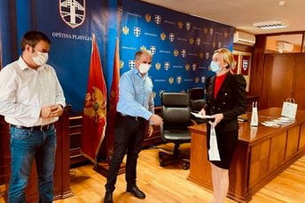 Besplatne knjige za učenike prva tri razreda osnovnih škola u Pljevljima Besplatne knjige za učenike prva tri razreda osnovnih škola u Pljevljima