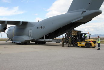 Njemci donirali 50.000 maski Ministarstvu odbrane i Vojsci Crne Gore Njemci donirali 50.000 maski Ministarstvu odbrane i Vojsci Crne Gore