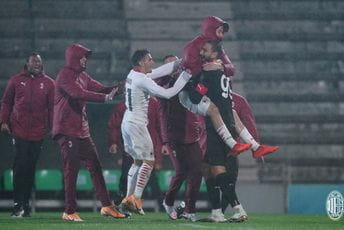 Nevjerovatan meč: Rio Ave ispao od Milana nakon 24 penala (VIDEO) Nevjerovatan meč: Rio Ave ispao od Milana nakon 24 penala (VIDEO)
