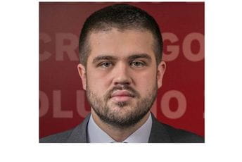 Nikolić: Povlačenje Terzića još jedan pokazatelj u kakvom se rasulu nalaze Krivokapić i nova skupštinska većina Nikolić: Povlačenje Terzića još jedan pokazatelj u kakvom se rasulu nalaze Krivokapić i nova skupštinska većina