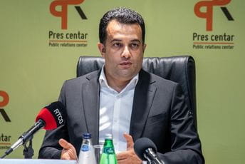 Mirzazada: Jermenija da povuče trupe iz Azerbejdžana kako bi mogli početi pregovori Mirzazada: Jermenija da povuče trupe iz Azerbejdžana kako bi mogli početi pregovori