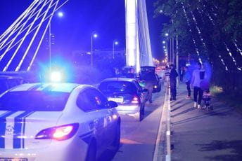 U protekla 24 sata ukupno 25 saobraćajnih nezgoda, povrijeđeno 14 osoba U protekla 24 sata ukupno 25 saobraćajnih nezgoda, povrijeđeno 14 osoba