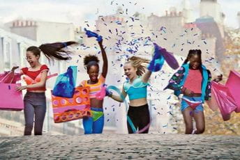 Zbog kontroverznog filma u kojem curice tverkuju, podignuta optužnica protiv Netflixa Zbog kontroverznog filma u kojem curice tverkuju, podignuta optužnica protiv Netflixa