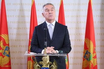 Đukanović: Ulcinj je jedan od važnih stubova temelja multietničke demokratije Crne Gore Đukanović: Ulcinj je jedan od važnih stubova temelja multietničke demokratije Crne Gore