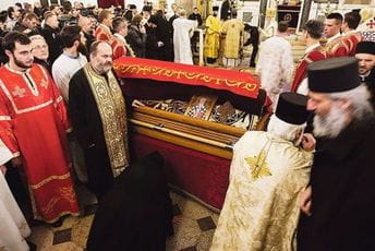 Unižavanje svetaca pa onda i Crnogoraca Unižavanje svetaca pa onda i Crnogoraca