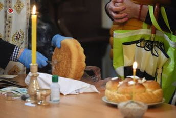 Mitropolija: Slave proslaviti u krugu porodice Mitropolija: Slave proslaviti u krugu porodice