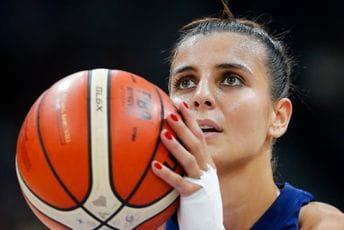 Relji Živojnoviću Oktobarska nagrada, Ani Dabović Povelja i zvanje počasne građanke Herceg Novog Relji Živojnoviću Oktobarska nagrada, Ani Dabović Povelja i zvanje počasne građanke Herceg Novog