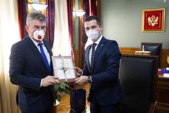 Bečić: Proces pristupanja Crne Gore u EU ostaje prioritet Bečić: Proces pristupanja Crne Gore u EU ostaje prioritet