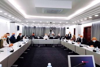 Podgorica: Preduzetnicima predstavljeni programi podrške Podgorica: Preduzetnicima predstavljeni programi podrške