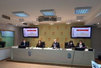 Krijumčarenje cigareta i pranje novca: Uhapšene tri osobe, oštetili državu za 18 miliona eura Krijumčarenje cigareta i pranje novca: Uhapšene tri osobe, oštetili državu za 18 miliona eura