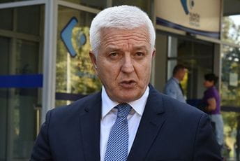 Marković poručio Krivokapiću: Ne kitite se tuđim zaslugama, imaćete priliku da se pokažete Marković poručio Krivokapiću: Ne kitite se tuđim zaslugama, imaćete priliku da se pokažete