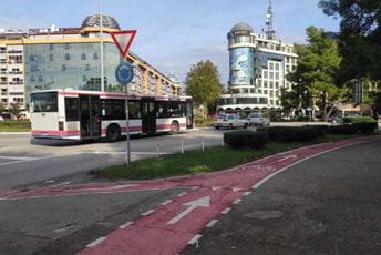 Građani nijesu obavezni da plaćaju nepropisno izdate karte za javni prevoz u Podgorici Građani nijesu obavezni da plaćaju nepropisno izdate karte za javni prevoz u Podgorici